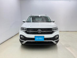 VWは小さな車も、大きな車も、平等です。クラスによって品質や安全性に差を付けない。ボディ剛性と精度、重厚なドアの音はどの車種も共通です。是非一度体感してみて下さい。