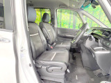 運転席シート廻りは使用感も少なく、良好な状態となっています。丁寧に使われていたことがよくわかりますね。