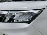 LEDヘッドライトで、明るさはもちろん省エネで環境にもやさしく、夜間の走行や悪天候でも安心です。しかも長寿命!