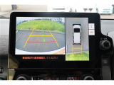 全周囲モニター付で、車庫入れも駐車もラクラクです。