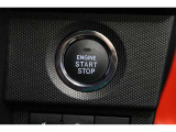 プッシュ式スタートはカギをカバンやポケットの中に入れたままエンジン始動が出来ます!