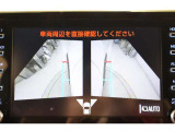 さらに、左右側面カメラも装備しています。駐車枠や隣のクルマなど周囲との位置関係がよくわかり、駐車しやすいですよ。運転席からは目視できない助手席側の側面も見えますので、路肩に幅寄せする際なども安心です。