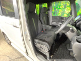 運転席シート廻りは使用感も少なく、良好な状態となっています。丁寧に使われていたことがよくわかりますね。