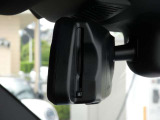ETC2.0一体型の自動防眩機能付きバックミラー!後続車のヘッドライトの眩しさを自動で軽減してくれます!