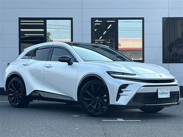 クラウンスポーツ 2.5 Z E-Four 4WD 本革シート