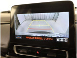 バックガイドモニターで、後方を確認しながら安心して駐車することができます。運転初心者も熟練者も必須の機能ですよ!