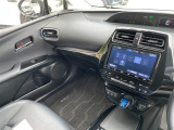 店舗にて現車の確認もいただけますので、お電話で在庫のご確認の上是非ご来店くださいませ。//