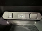 シガーソケット用の充電器が使用可能です!