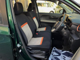 運転席シート廻りは使用感も少なく、良好な状態となっています。丁寧に使われていたことがよくわかりますね。