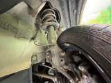 お車を安心してお乗りいただく為には、足回りの定期点検が欠かせません。サービスサポート(有償保証)では無料点検もご提供しており、安心のカーライフをお過ごしいただけるサポート体制が整っています。