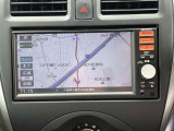 日産純正メモリーナビ。操作も簡単なタッチパネルです。
