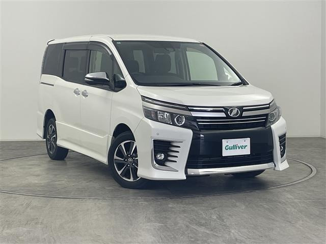 ヴォクシー 2.0 ZS 煌II 4WD 修復歴無し