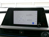 DCM(専用通信機)を装備したコネクティッドナビです。なおT-Connect契約により、令和11年10月まで無償でのご利用が可能です。詳しくは営業スタッフにお問い合わせください。