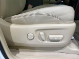 【パワーシート】スイッチ一つで簡単にシートの微調整が可能!電動だから力もいりません!快適なシートポジションにセットして、快適なドライブをお楽しみください。