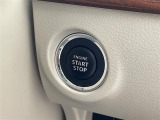 【 スマートキー・プッシュスタート 】鍵を挿さずにポケットに入れたまま鍵の開閉、エンジンの始動まで行えます。