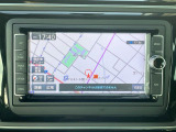 ●純正ナビ:一体感のあるナビは、高級感ある車内を演出してくれます。Bluetooth再生などオーディオ機能も充実しておりますので、運転もより楽しめます♪