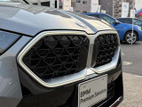 また、BMW正規認定中古車は、エマージェンシーサービスが自動付帯。24時間365日、皆様のカーライフをサポート致します。確かな安心のうえで、「駆けぬける歓び」をご堪能ください。