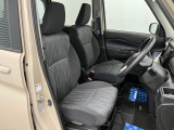 【フロントシート】さまざまな体格の方が快適に運転ができるよう配慮したシートになっております。
