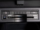 ★ETC(DSRC)が装備されています!!社外品とは違い収まりの良いデザインが人気!高速道路を利用する際は必需品ですよね!!ストレス無く料金所を通過出来ます!!
