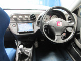 Honda車が初めての方にも扱いやすく分かりやすいインパネ周りと各種スイッチ類です。