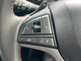 ステアリングには様々なスイッチが付いておりますので運転しながらの操作も楽ちんです♪