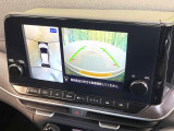 【アラウンドビューモニター】専用のカメラにより、上から見下ろしたような視点で360度クルマの周囲を確認することができます☆縦列駐車や幅寄せ時に活躍してくれます♪