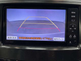 バックモニター付き。 車両後方の映像が画面に表示されるので、車庫入れが苦手な人も安心です。ただし、目視確認もお忘れなくお願いいたします。