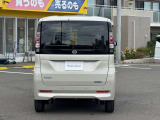 バックドアの開閉も簡単です!