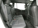ゆとりある広々とした車内空間は、ドライブを始め買い物やレジャーなど、幅広く活躍します。一人でもみんなとでもお出かけを楽しみましょう!