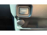 シフトレバー下HDMI&電源