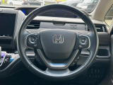 【純正革巻きステアリング】上質な革を使用することで、手にしっかり馴染みとても運転しやすいハンドルです♪