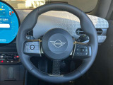 アクティブクルーズコントロール付き!前車との車間調整を自動で行ってくれるので、ロングドライブも楽楽です。