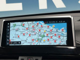 ●純正ナビ:一体感のあるナビは、高級感ある車内を演出してくれます。オーディオ機能も充実しておりますので、運転もより楽しめます♪