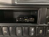 高速道路の料金支払いもスムーズに行えるETCを装備しています。快適なドライブをサポートします。