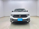 VWは小さな車も、大きな車も、平等です。クラスによって品質や安全性に差を付けない。ボディ剛性と精度、重厚なドアの音はどの車種も共通です。是非一度体感してみて下さい。