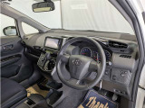 見通しのよいすっきりとした視界で、誰でも運転しやすいです。運転のしやすさは疲れにくさにも繋がりますよ♪