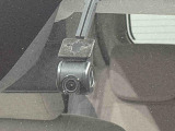 事故直前・直後のデータを記録しておくことで、客観的な検証を行うことができるドライブレコーダーが付いてます。保証は修理保証のみとなります。