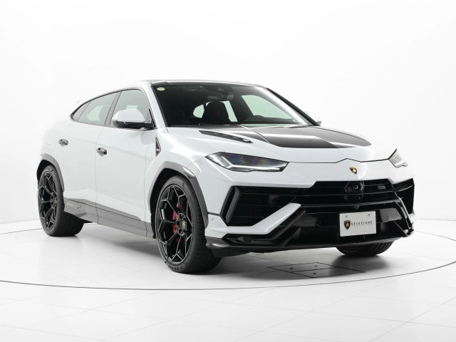 ウルス ペルフォルマンテ 4WD