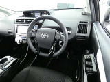 【運転席】運転席周りの画像です。プロの手で隅々までクリーニングしています。ご来店いただき実際に見てみてくださいね☆