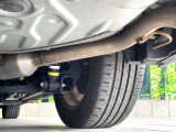 お車を安心してお乗りいただく為には、足回りの定期点検が欠かせません。サービスサポート(有償保証)では無料点検もご提供しており、安心のカーライフをお過ごしいただけるサポート体制が整っています。