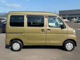 中古車の基本保証(期間は1年間・走行距離は無制限)のホット保証がついております。安心してご購入ください。※中古車保証は車両価格￥400.000-以上からになります。
