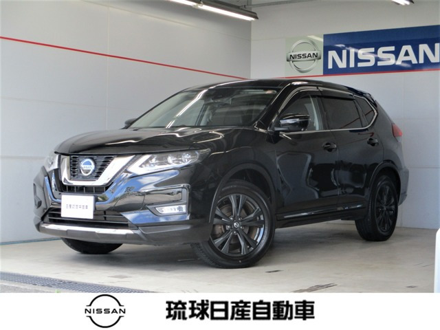 エクストレイル 2.0 20Xi レザーエディション 2列車