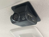 車内と後方のドライブレコーダーでございます!万が一に映像もドライブの思い出も記録できますよ♪
