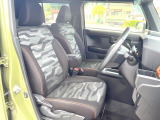 運転席シート廻りは使用感も少なく、良好な状態となっています。丁寧に使われていたことがよくわかりますね。