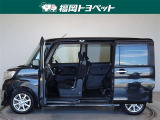 両側スライドドアを採用しています、助手席側は電動式で運転席から開閉できます。(運転席側は手動式です。)