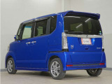 当社では、お客様に安心してお車をお選びいただくため、ご購入前に現車のご確認をお願いしております。