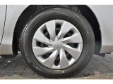 タイヤサイズは175/70R14です。