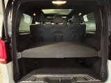 納車前には、メーカー規定に基づき、認定中古車ならではのしっかりとした整備をしてからご納車させて頂きます。熟練のメカニックがお客様に届く事を思い、1台1台入念に点検、整備致します。