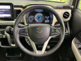 【純正革巻きステアリング】上質な革を使用することで、手にしっかり馴染みとても運転しやすいハンドルです♪
