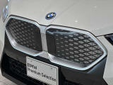 BMWアイコニックグローは近代BMWのアイデンティティです。